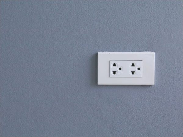 Electricidad Cambio | Tomacorriente 110 V fuga